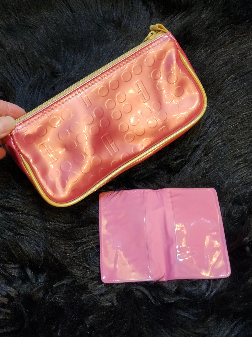 Clinique Hot Pink Cosmetic Pouch Set with Card Case - Picture 4 of 16